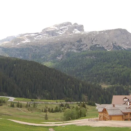 Nei Y Suredl Nevesole Corvara In Badia